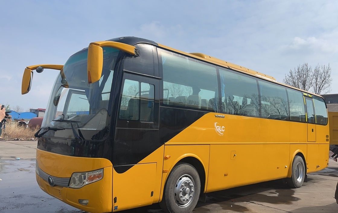 2013 Anno Modello 60 posti Autobus Luxury Tour Passenger Coach Tipo trasmissione manuale