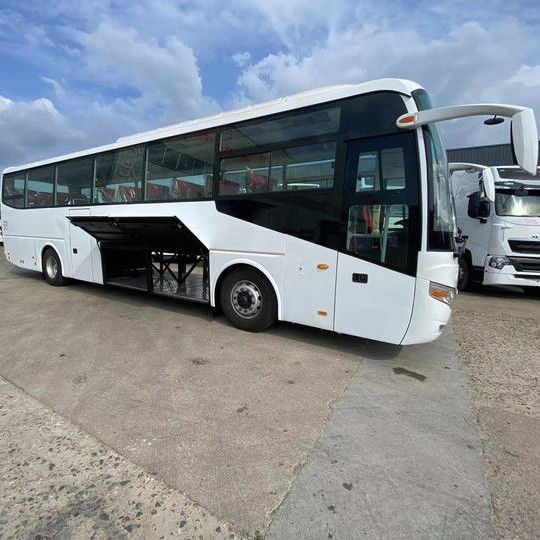 65 posti Autobus passeggeri Autobus usato Autobus in buone condizioni e capacità del motore 6 8L
