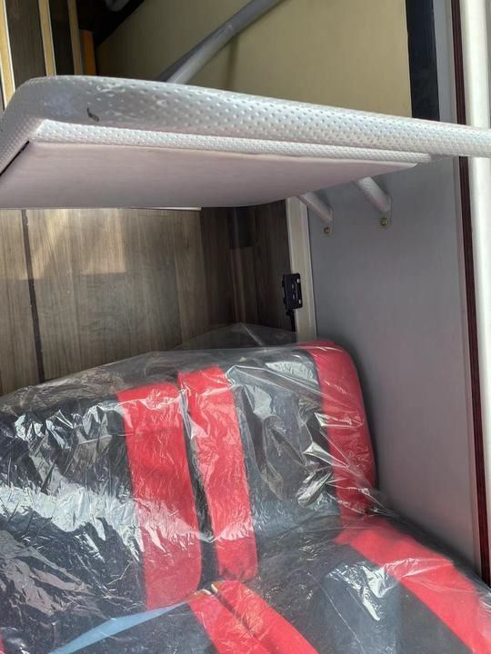 65 posti Autobus passeggeri Autobus usato Autobus in buone condizioni e capacità del motore 6 8L