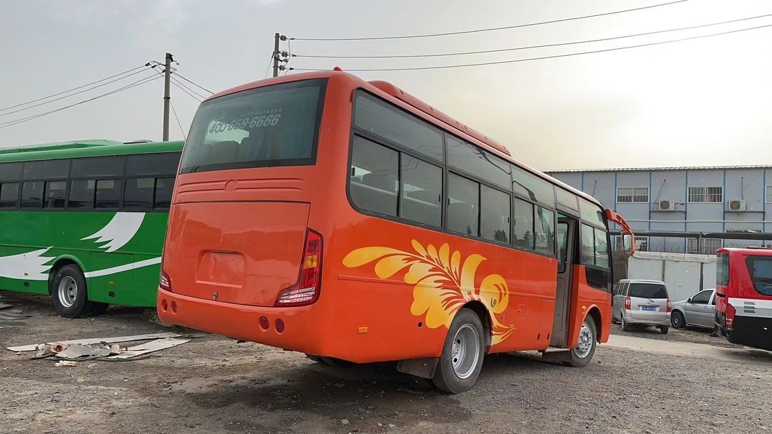 Autobus usato per passeggeri della città di Youtong con base delle ruote di 3300 mm e capacità del serbatoio del carburante di 90 l