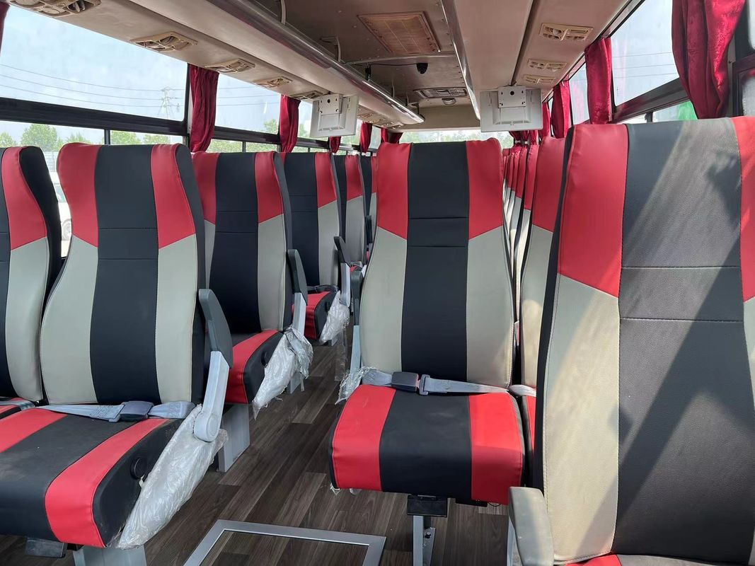 Autobus rinnovati usati a trazione destra con cilindrata di motore da 6-8 litri in 12000*2500*3955mm