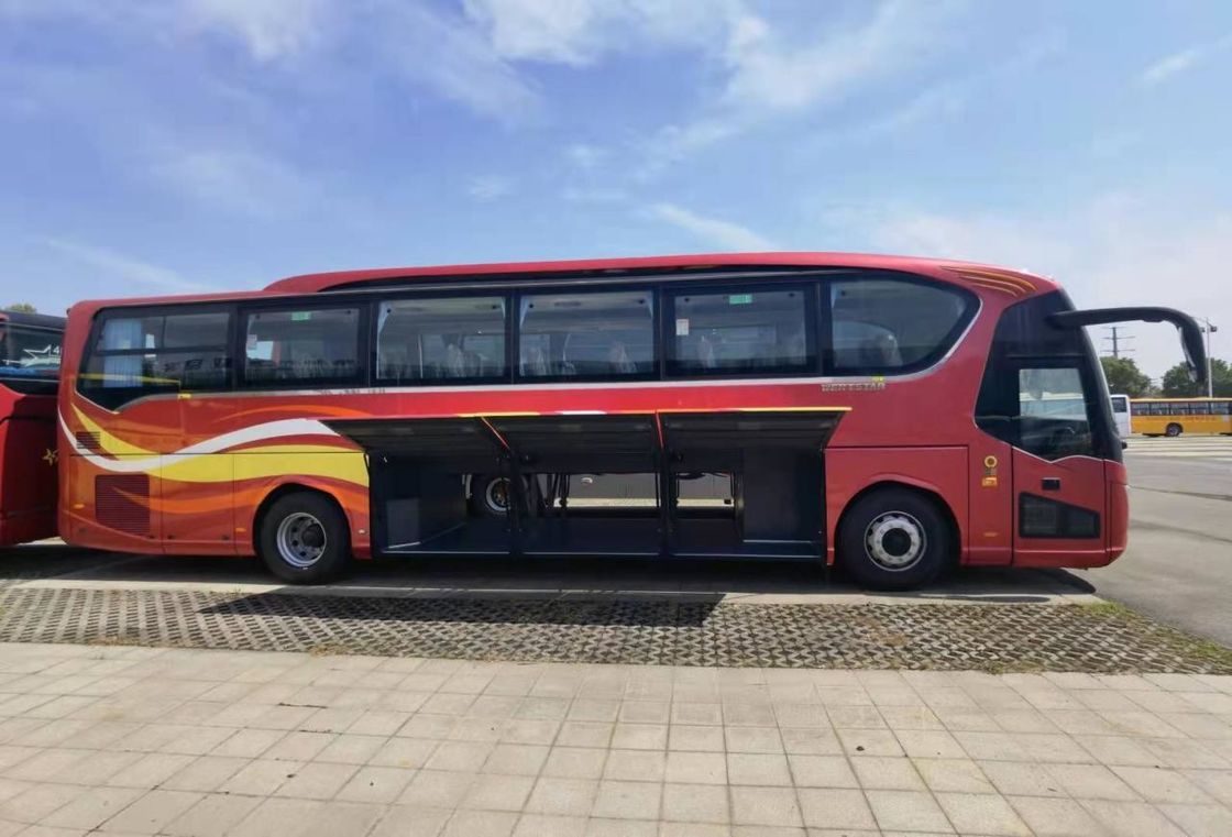 65 1 1 Capacità di posti a sedere Motore diesel Autobus turistico per l'Africa Progettazione e serbatoio di carburante da 600L