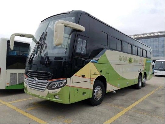 Autobus con trasmissione manuale FAST con pneumatico senza tubi 315/80R22.5 e interni di lusso