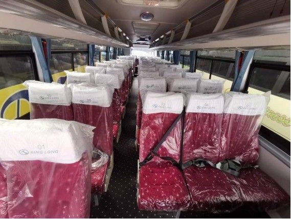 Autobus con trasmissione manuale FAST con pneumatico senza tubi 315/80R22.5 e interni di lusso