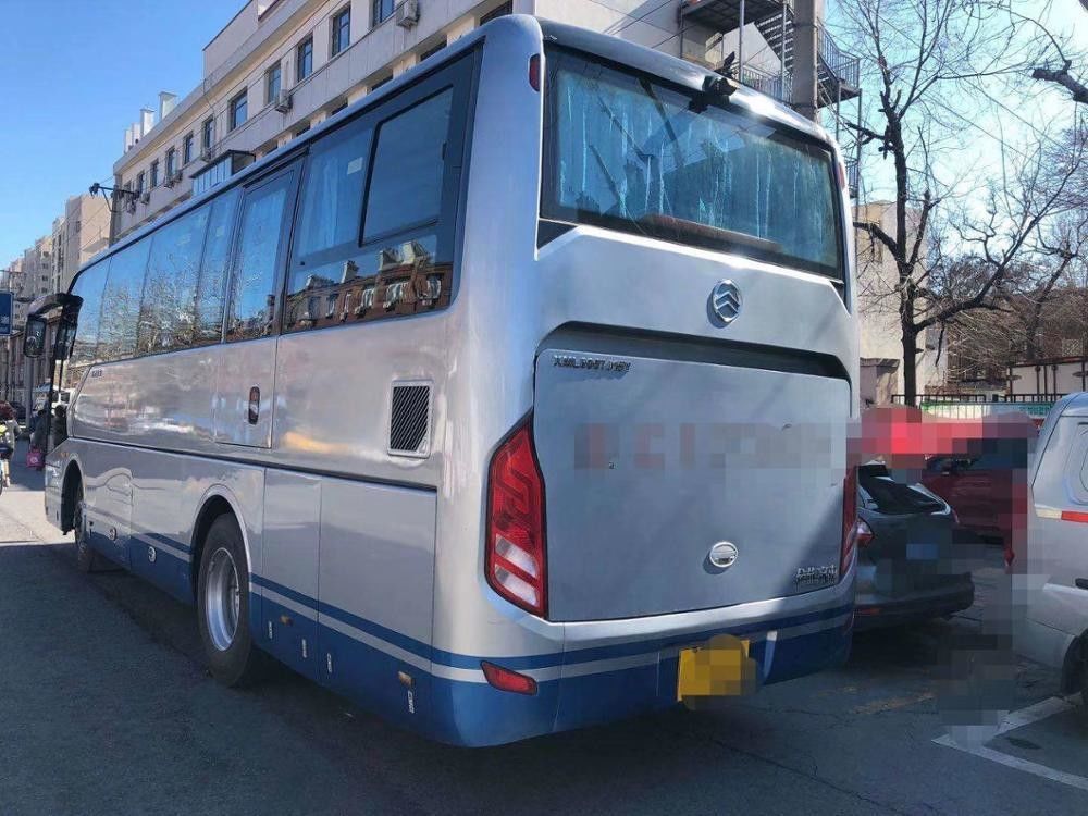 Autobus di seconda mano con cambio manuale negli Emirati Arabi Uniti 38 posti 12000*2550*3830mm lusso
