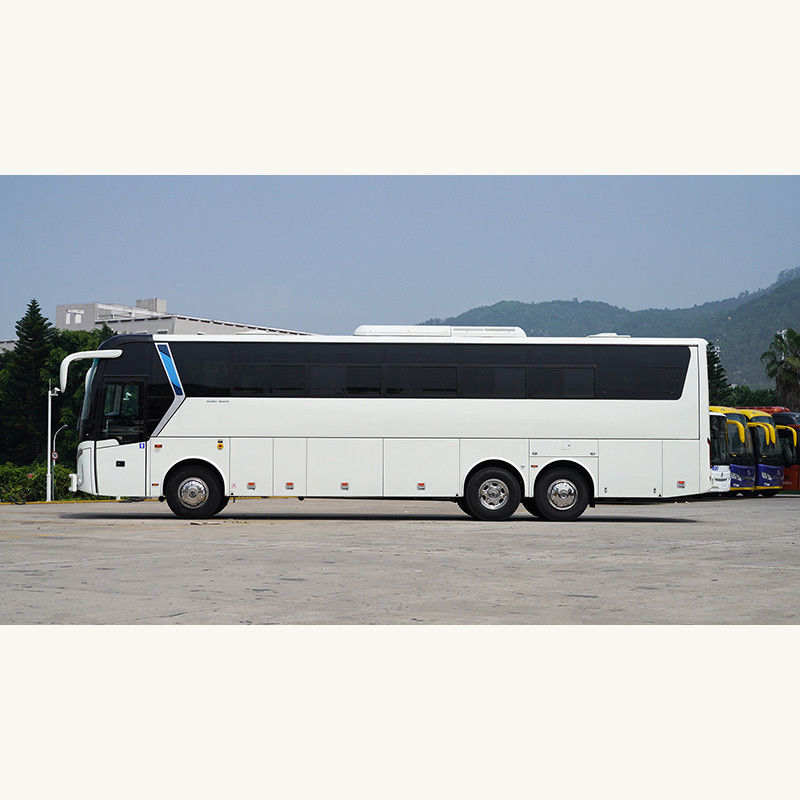Autobus usati rinnovati da 57 posti a sedere con una capacità del motore di 6 litri e un peso totale pari a 15000 kg
