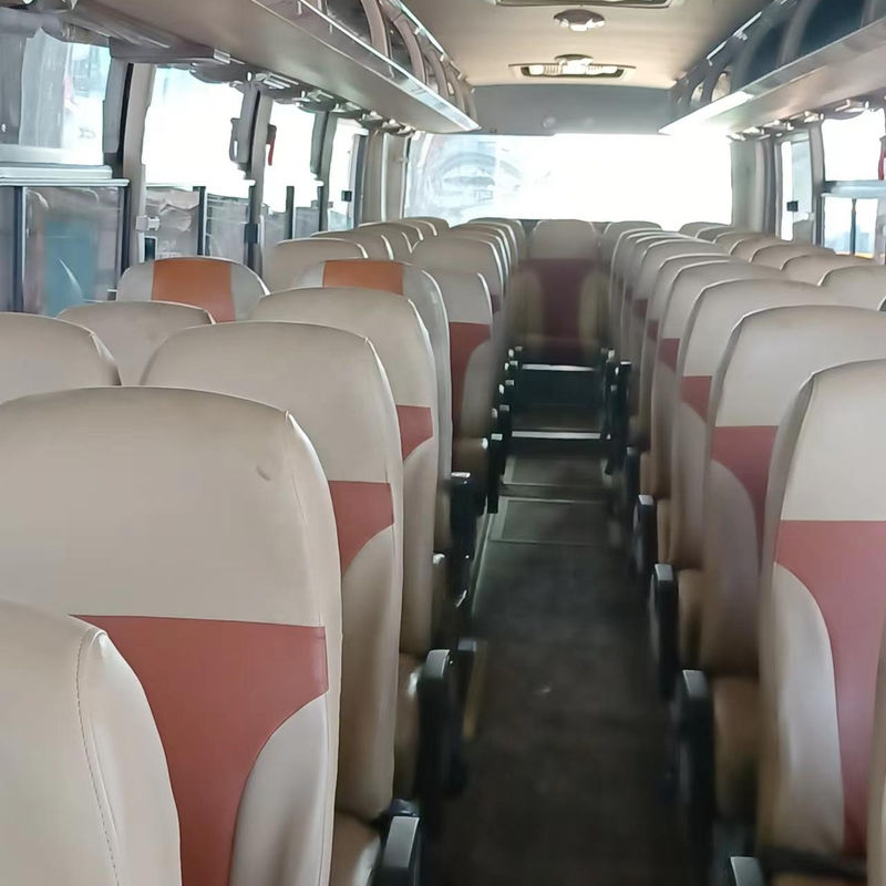 Conduttore sinistro Autobus da 70 posti Autobus turistico di lusso Autobus passeggeri con standard di emissioni Euro 4