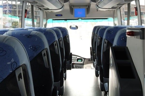Guida azionaria 60 posti 12m motore Cummins Autobus e pullman usati con consumo