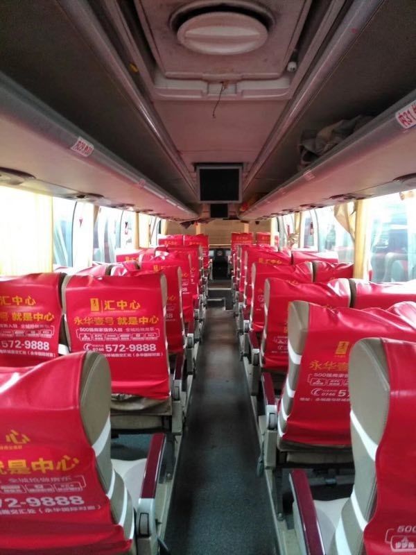Autobus a due piani con 60 posti e volante sinistro a prezzi accessibili