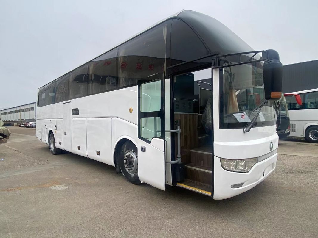 Big Space Luxury Tourist Coach Bus con standard di emissioni Euro 3 e pneumatici 298/80R22.5