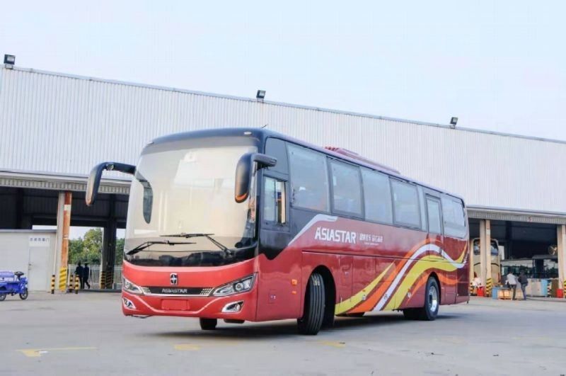 Autobus pubblico di lusso di 72 posti di servizio Autobus diesel con 3 posti a sedere e Euro 3 standard di emissioni