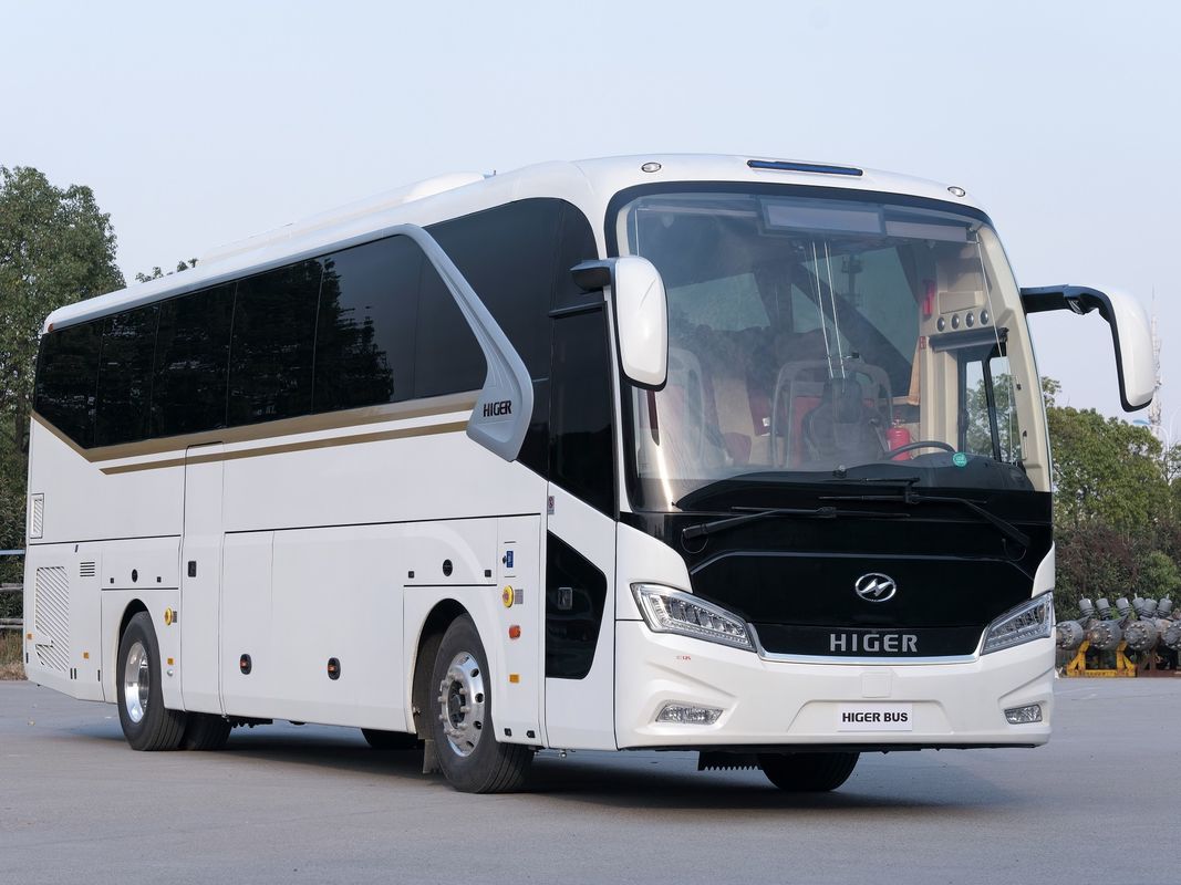Autobus pubblico stile 53 posti a sedere 12m Color Design Luxury Coach Bus con carburante Deisel