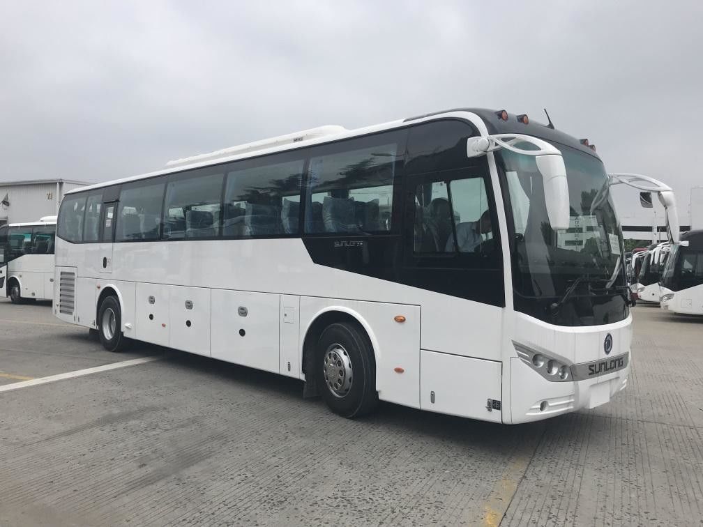 12000*2550*3830mm Autobus usato Luxury RHD Bus con 39 posti e velocità nominale di 2200 giri al minuto