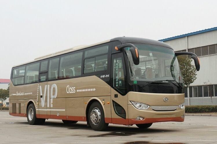 Autobus urbani a motore Yuchai 67 posti a sedere 12m Autobus di lusso per il trasporto urbano confortevole