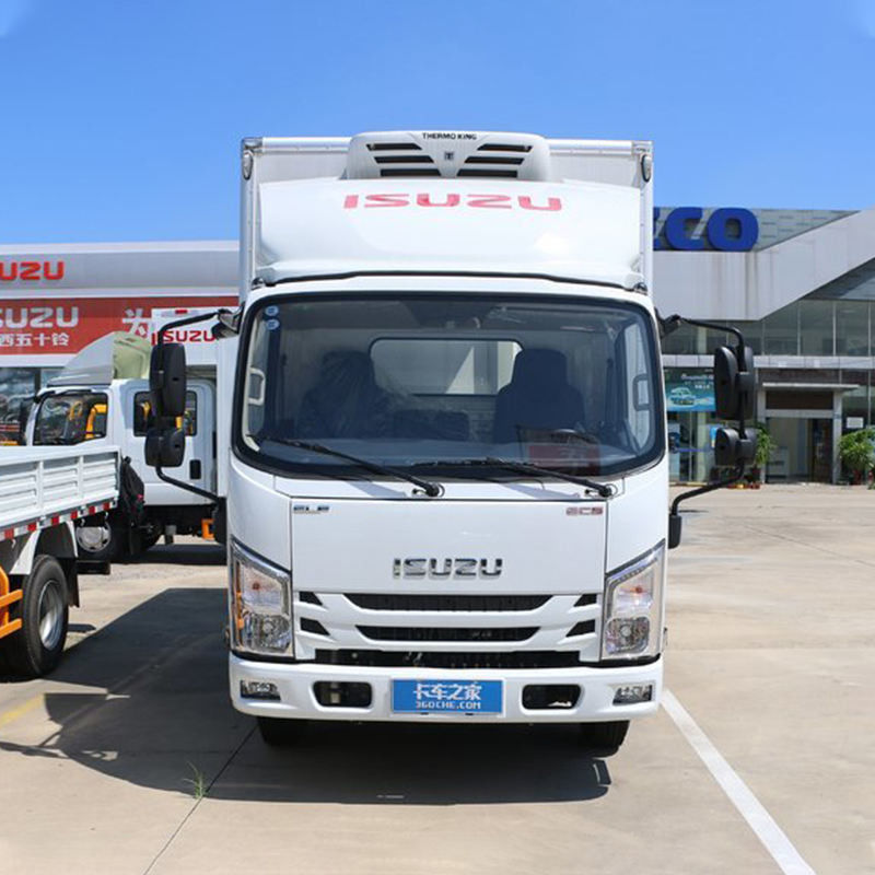 3360 mm di passo Isuzu 10 tonnellate Box frigorifero camion per il trasporto di verdura e carne