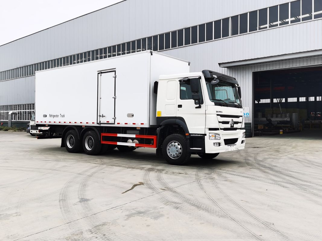 Intervallo di temperatura da meno 18 a 20 gradi Centigradi Sinotruk HOWO furgone frigorifero 6x4