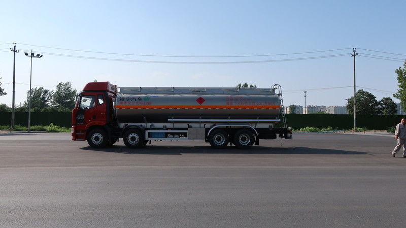 CIMC LINYU FAW 8*4 31 Cubo Leggio di alluminio Diesel Camion cisterna Camion di trasporto di benzina