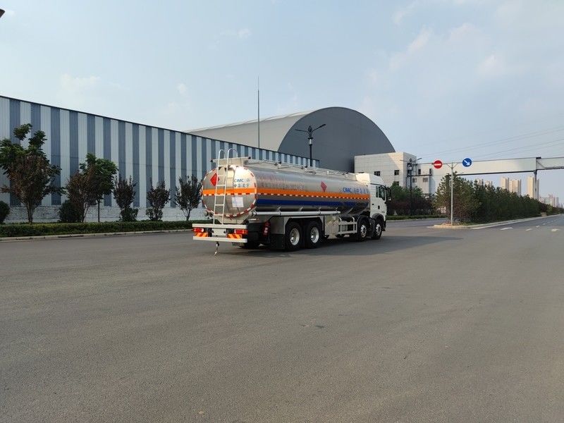 CIMC LINYU 8*4 30m3 SINO Lega di alluminio Diesel Camion-cisterna per il trasporto di combustibile liquido