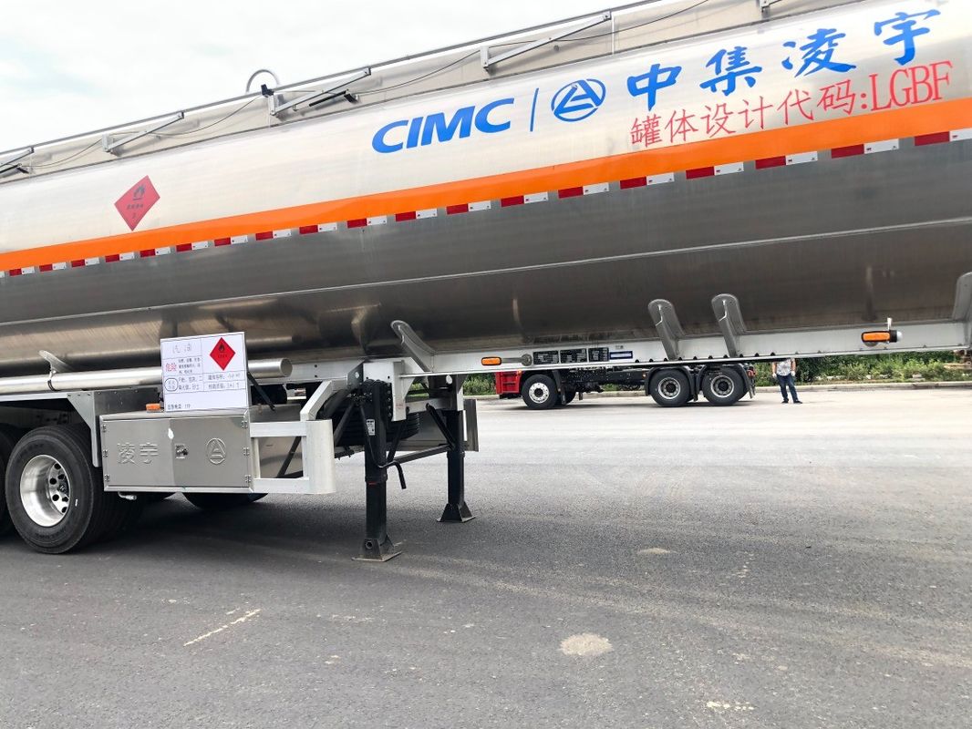 Cisterna diesel in lega di alluminio per l'Africa 44m3 Diesel liquido semirimorchio Benzina
