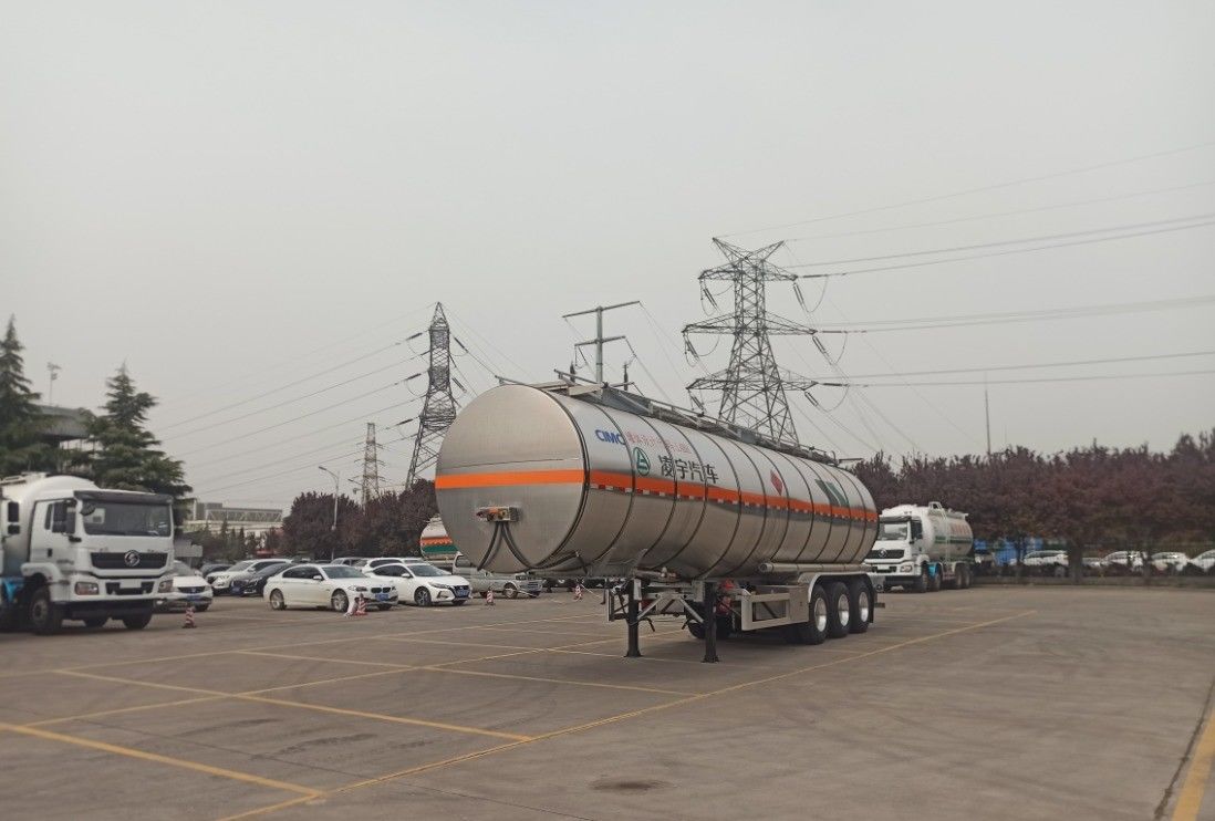 CIMC LINYU 46000L Cisterna di combustibile in lega di alluminio Camione rimorchio con passo 6150 1310 1310