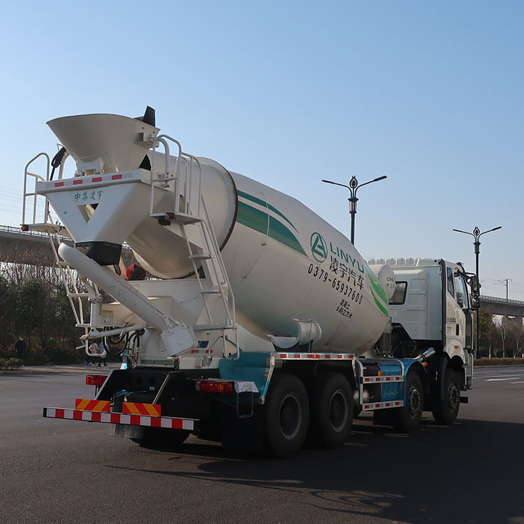 CIMC LINYU 7cbm Diesel Concrete Truck Mixer Machine Vantaggio Alta efficienza di miscelazione