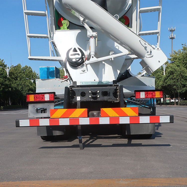 380kw CIMC LINYU 10 m3 Autocaricatore elettrico 8x4 autocaricatore di calcestruzzo mobile per la miscelazione