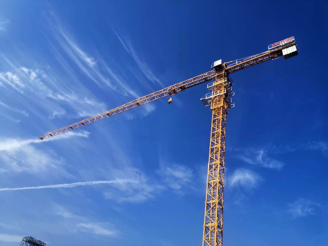 30 tonnellate gru a torre piatta per lavori di costruzione Zoomlion T7015-10E WA7025-10E 70m