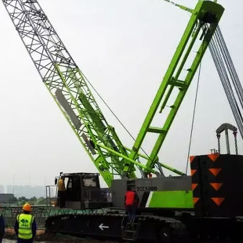 Potenziare il vostro progetto di costruzione con 7-15m Fixed Jib Lunghezza Crawler gru e motore a gas