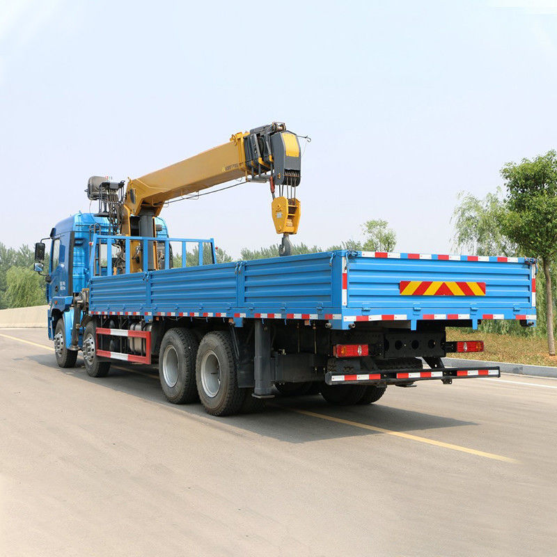 16 tonnellate Capacità di sollevamento 350 CV 8*4 Gru di camion con sistema elettronico di controllo della stabilità