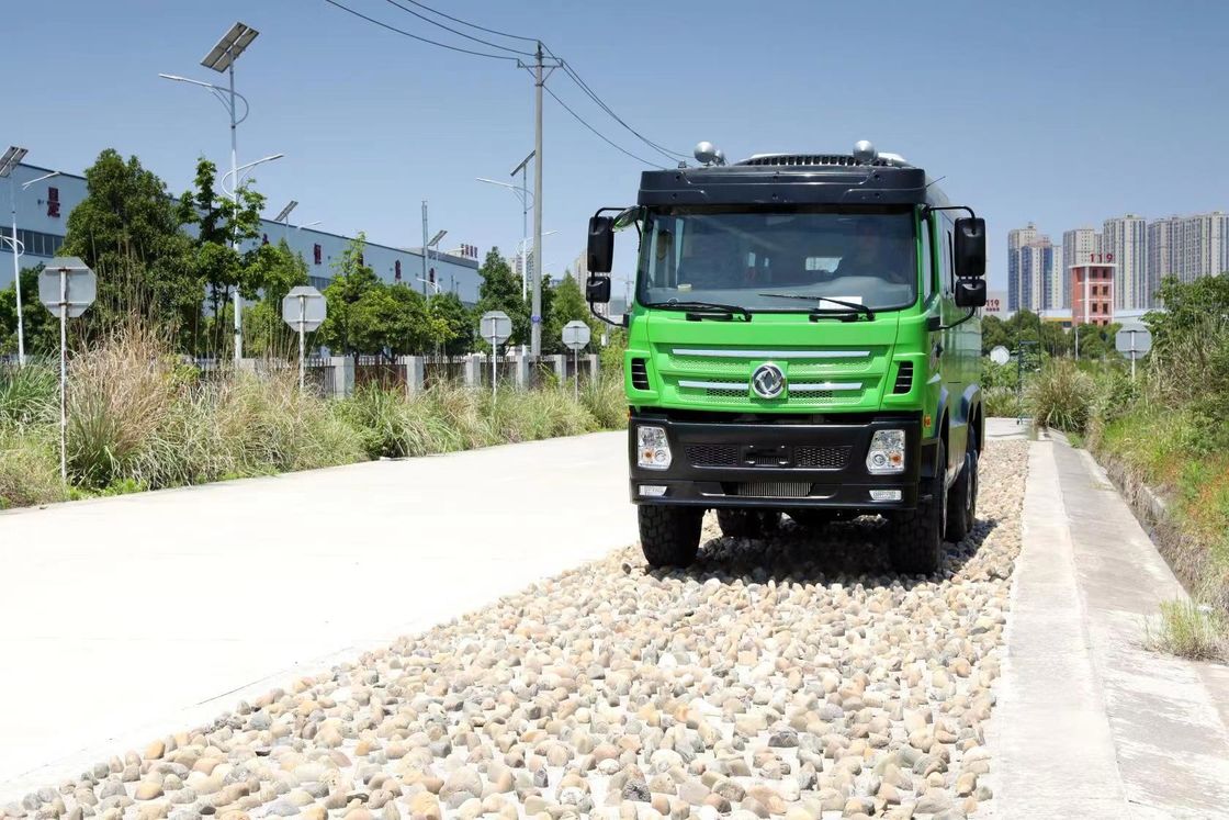 Transmissione manuale a 8 velocità e 155 kW di potenza 6 * 6 autobus passeggeri del deserto per l'estrazione mineraria a Dongfeng