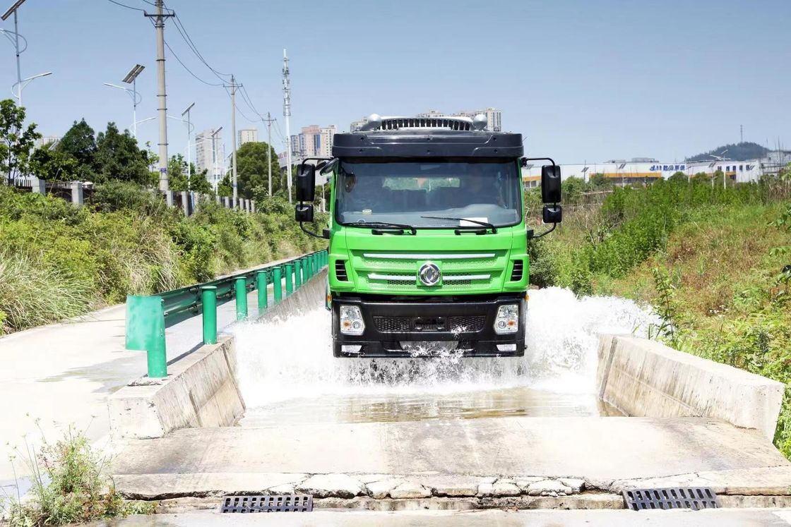 Transmissione manuale a 8 velocità e 155 kW di potenza 6 * 6 autobus passeggeri del deserto per l'estrazione mineraria a Dongfeng