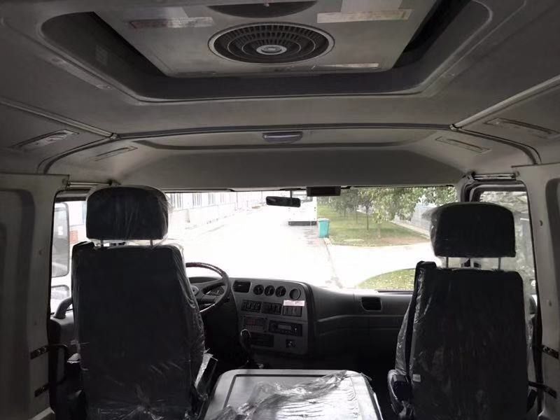 30 posti 4X4 4WD Autobus di medie dimensioni Dual Circuit Full Air Brake e A/C Dongfeng EQ6750ZT
