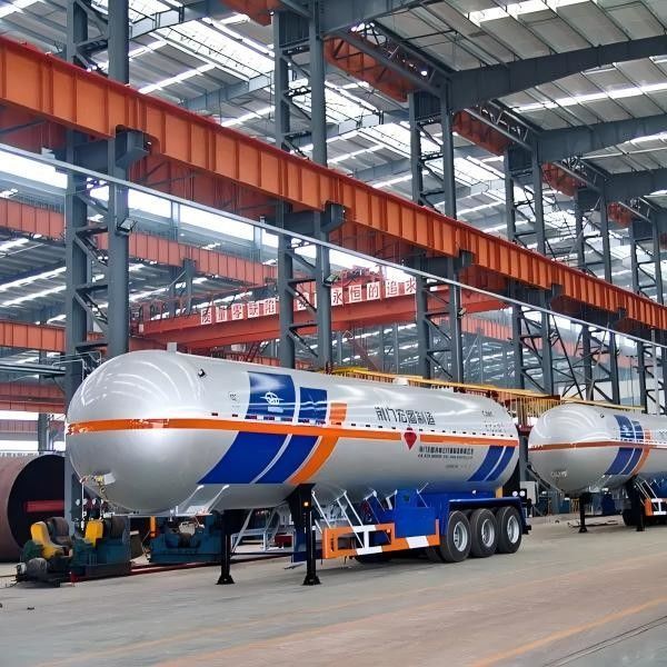 Capacità 50m3 Cisterna di GPL Semi-remorco con temperatura di progettazione -20/50C da CIMC LINYU