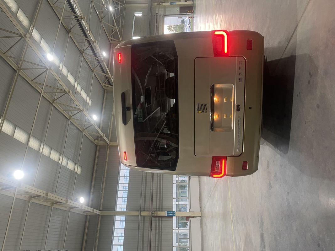 2024 Nuovo autobus LHD Mini da 30 posti con motore da 4 litri